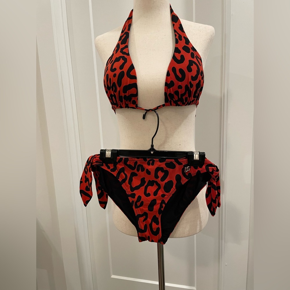 Dolce&Gabbana Two-Piece Ross Halter Bikini Leo Nero Fdo Rosso, 3(medium)